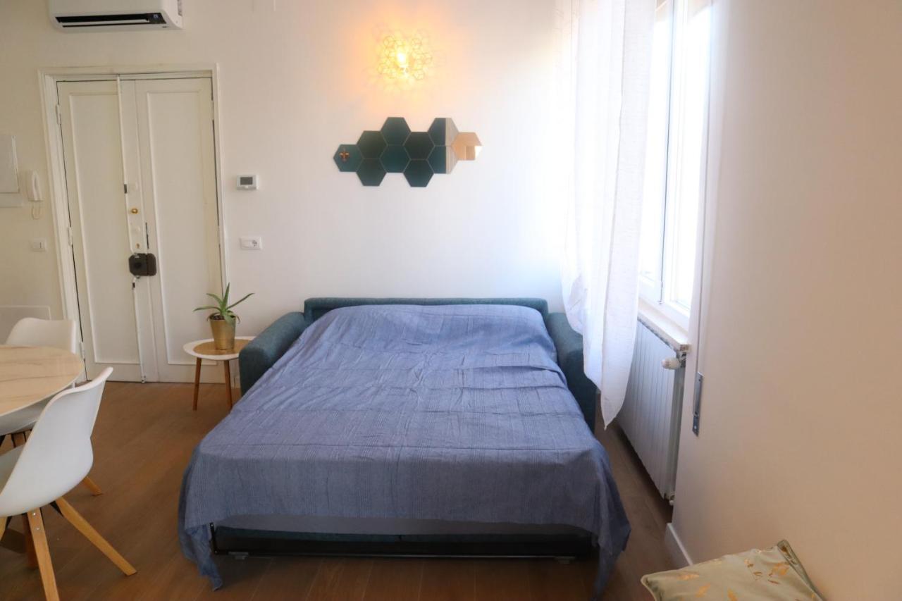 Santa Maria Novella - Golden Lily Florence, City Center Apartment エクステリア 写真
